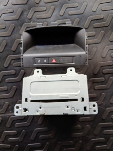 Vauxhall astra sri radio - vauxhall,