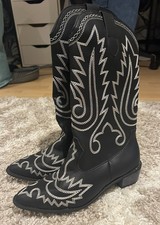 Dia Studios Cowboy Western