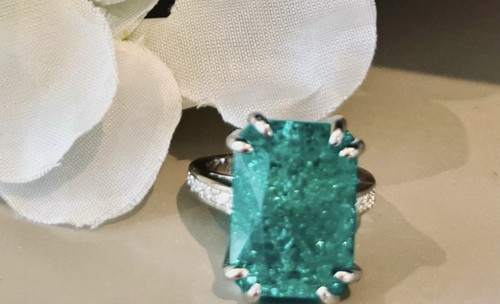 Green paraiba tourmaline - 🌷green,