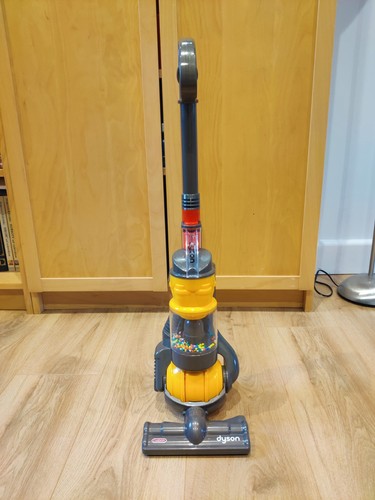Children dyson toy vacuum - dyson,
