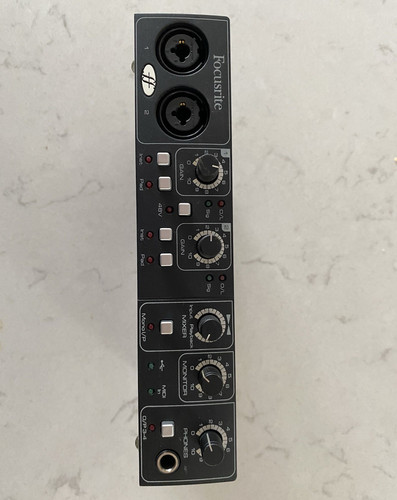 Focusrite saffire usb - 6,