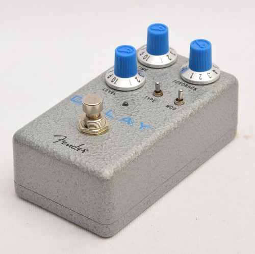 Fender hammertone delay - -,