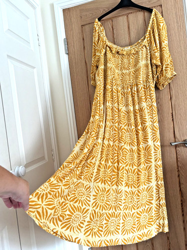 Monsoon sunny yellow - yellow, &