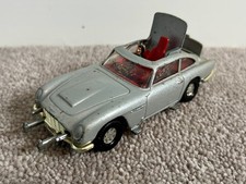 Corgi 1/36 Aston Martin DB5 007 James Bond Goldfinger  Diecast Car - play damage