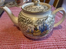 Crinoline Lady Round Tea Pot Sadler