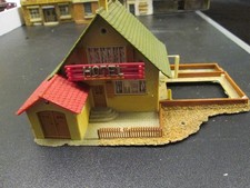 KITBUILT CHALET TYPE HOTEL WITH GARAGE AND GARDEN HO SCALE