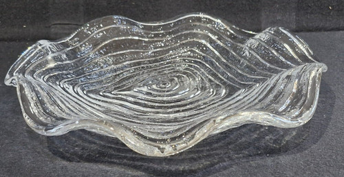 Beautiful unusual glass bowl - beautiful,