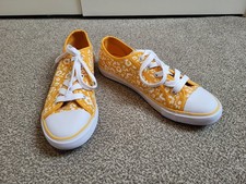 TU Canvas Trainers Women's UK