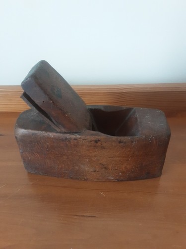 Antique bullnose wood - 6¼",