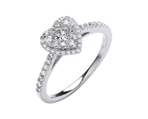 Heart shape diamond ring 18ct