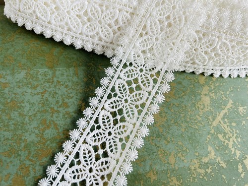 Vintage guipure lace edging - guipure,