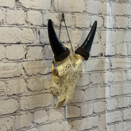 30cm carved buffalo - carved, wild