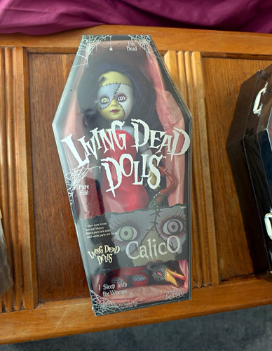 Mezco living dead dolls series - living,