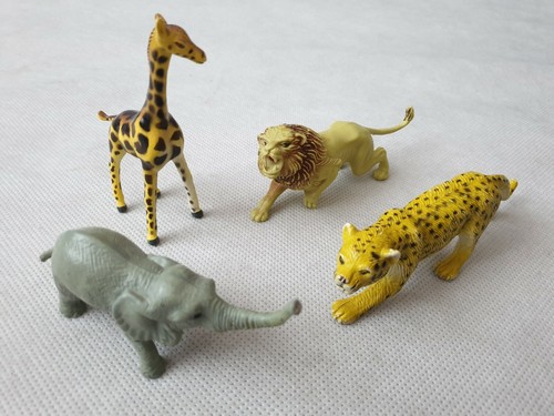 Aaa rubber animal figurine - rubber,