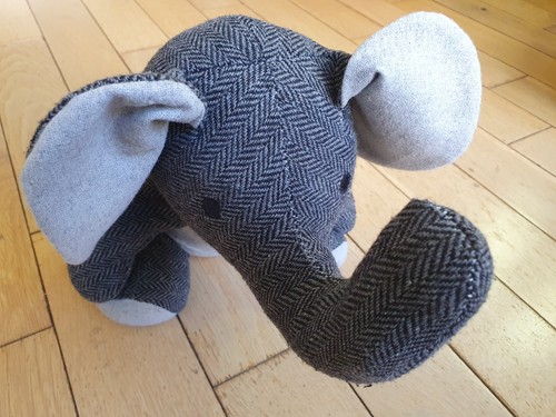 Elephant with herringbone - with,