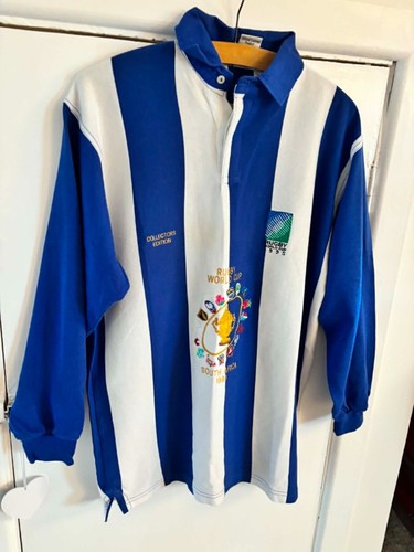 Nwot vintage 1995 rugby world - nwot,