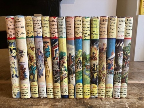 Enid blyton secret - blyton, seven