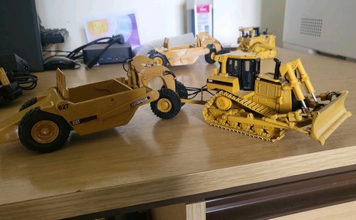 Caterpillar d8r with - 1/50,