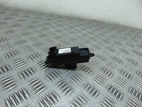Mazda left passenger s - passenger, n/s