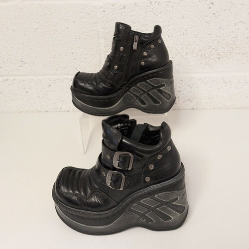 New rock platform - new, black