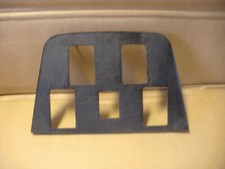 DAIMLER XJ6 / XJ12 SERIES 2 USED CONSOLE SLOPE WINDOW SWITCH PANEL (3)