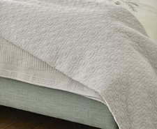 BNWT Sophisticated Laura