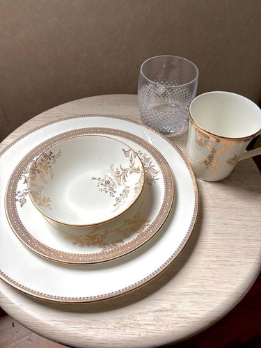 Wedgwood vera wang lace gold - lace,