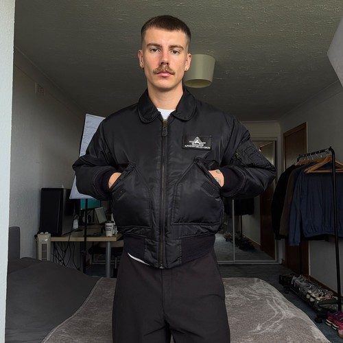 Vintage black alpha industries - black,