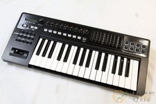 Roland A-300PRO MIDI Keyboard Controller 32 Keys 8 Sliders Pads w Box 2021