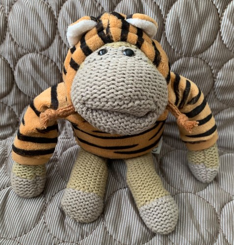 Tips tea monkey wearing an - pg,