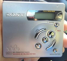 Beautiful Sony MZ-R501 Type-R