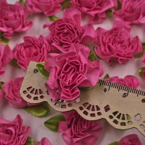 Satin ribbon flower 30mm - 10/5,