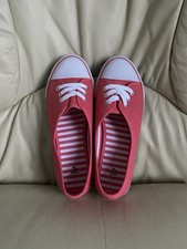 Tu Women's canvas shoes with striped insoles, UK-7, Eur-40.