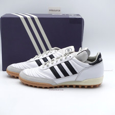 Size 10.5 Men's adidas Mundial