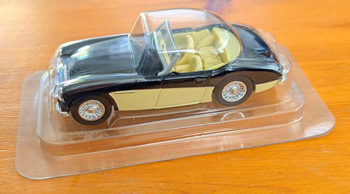 Corgi toys austin healey - toys,