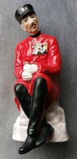 COALPORT figurine ornament ' Chelsea Pensioner ' London Heritage 1st quality