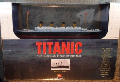Boxed diecast titanic - diecast, ship