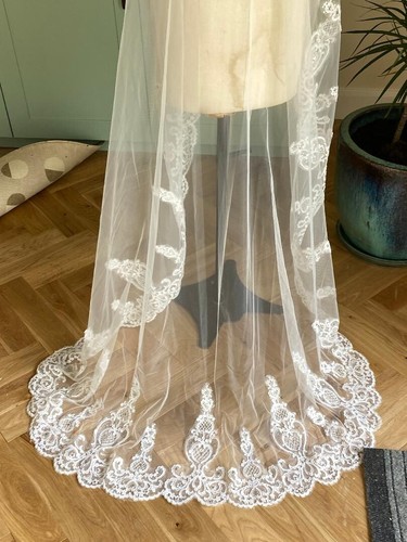 Floor wedding veil - 80", white