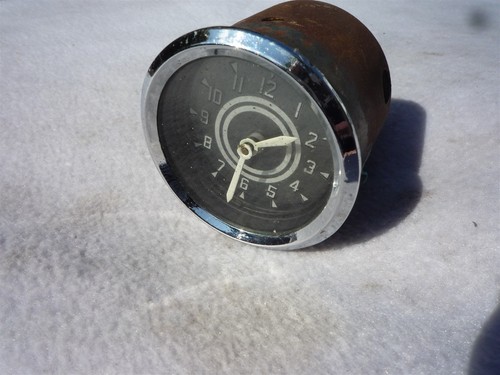 Daimler conquest clock - daimler,