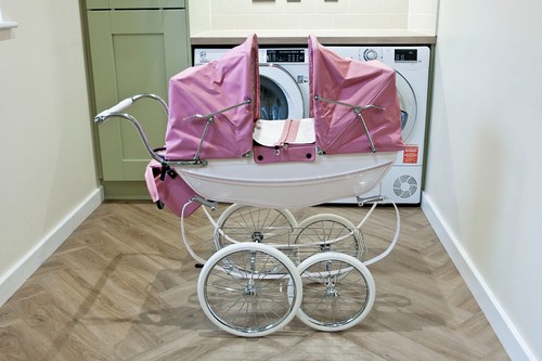 Dolls pram oberon 2008 vintage - 2008,