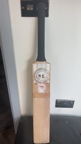 Cricket bat short - handle, grade