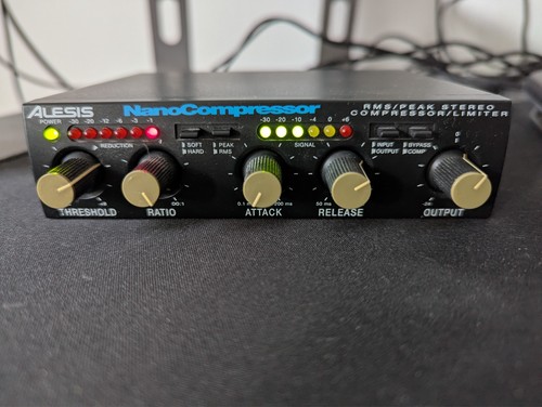 Alesis nanocompressor rms - alesis,
