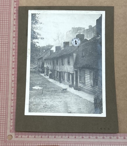 Vintage gladdish row - vintage, gladdish’s
