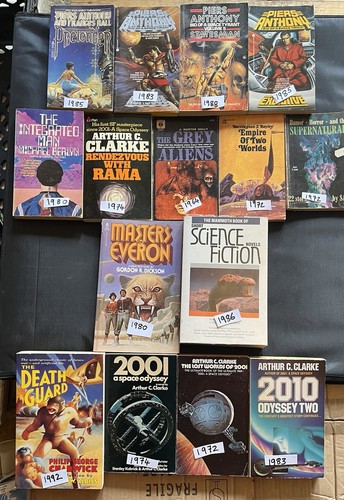 Sci paperback bundle 10 - sci-fi,