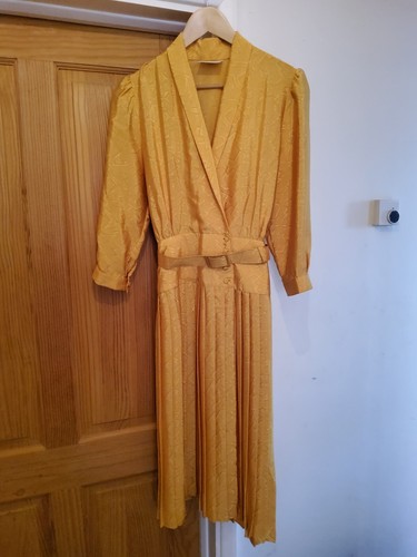 Vintage 1980s golden yellow - golden,