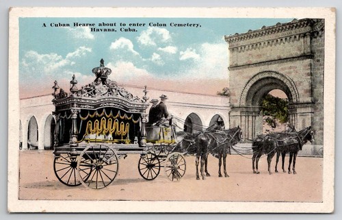 Cuban hearse entering colon - entering,