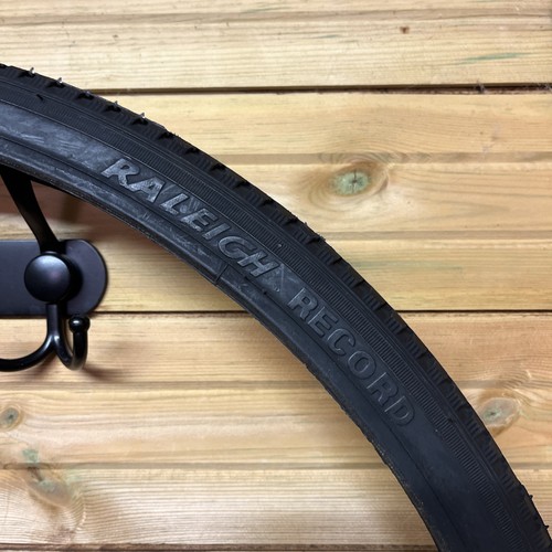 Raleigh black record bike tyre - raleigh,