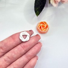 Entwined clay cutter knot - entwined,