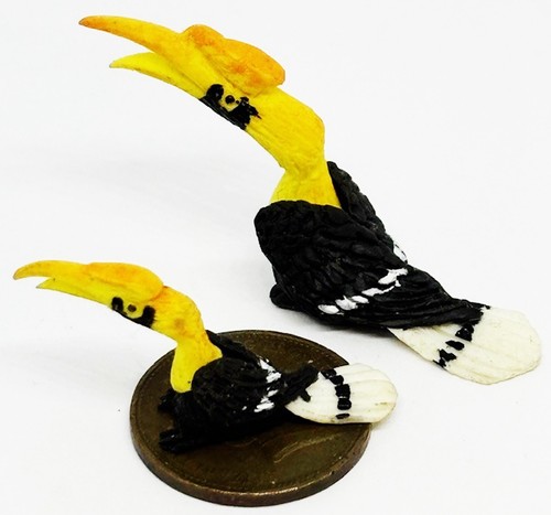 Dolls house yellow - dolls, hornbill