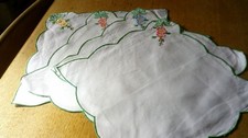 4 VINTAGE HAND  EMBROIDERED IRISH LINEN TEA  NAPKINS